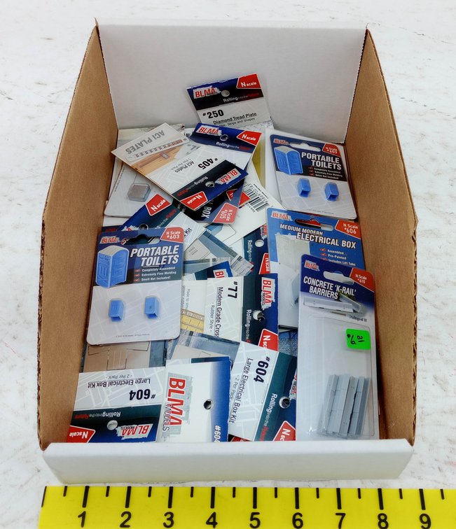 ASSORTED BLMA MODELS N SCALE PORTABLE TOILETS, ELECTRICAL BOXES & K-RAIL BARRIERS  INV 263332174