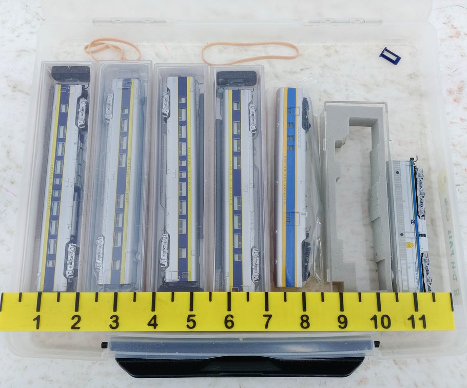 6 N SCALE DELAWARE & HUDSON PASSENGER CARS & DIESEL LOCOMOTIVE, 5 OBS  INV 263332175