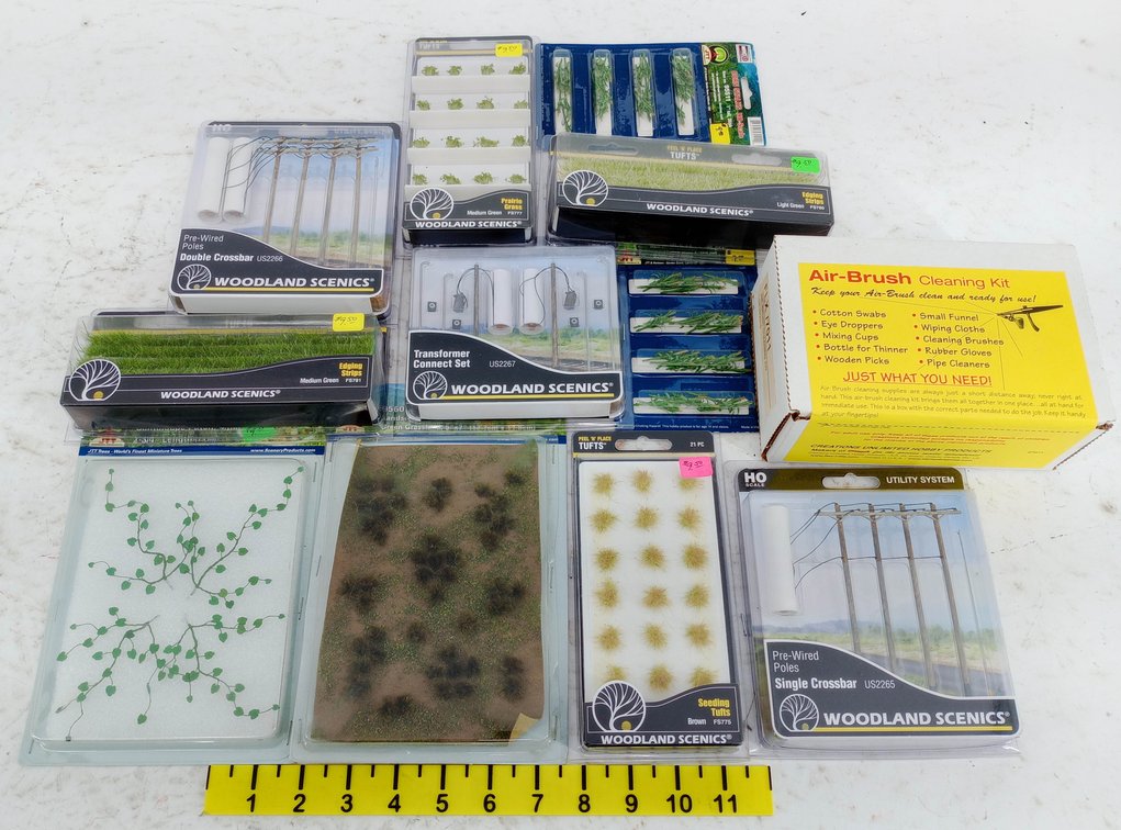 ASSORTED WOODLAND SCENICS HO SCENERY & UTILITY POLES, TUFTS, JTT CORN STALKS, AIR-BRUSH KIT SOME OBS  INV 263332194