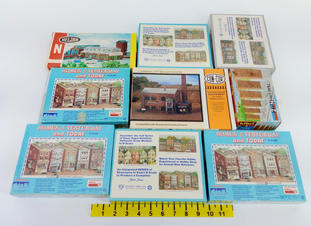 9 ASSORTED N SCALE BUILDING KITS HELJAN IHC CON-COR KIBRI 9 OBS NNC  INV 263332208
