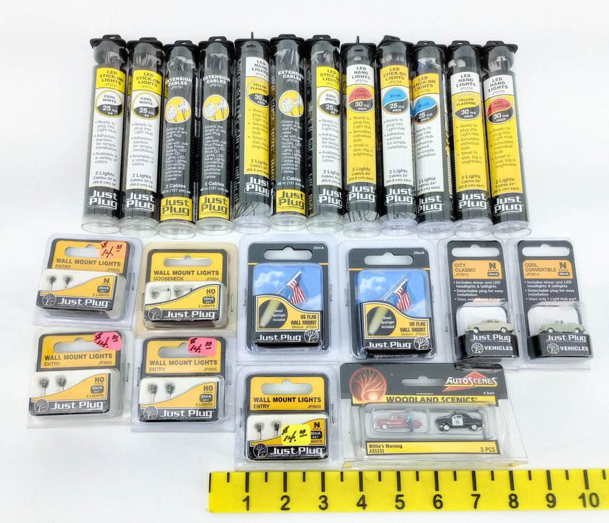 ASSORTED WOODLAND SCENICS JUST PLUG LED LIGHTS, WALL MOUNTS, CARS & CABLES, SOME OBS  INV 263332218