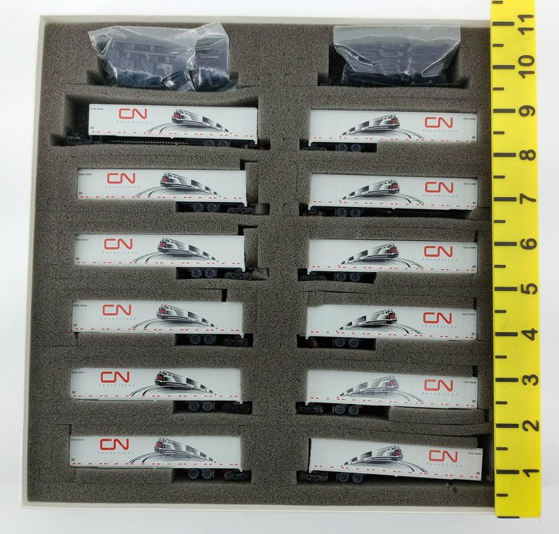 DELUXE INNOVATIONS 290100 CN ROADRAILER TRAILERS 10 PACK N SCALE, OB  INV 263332222