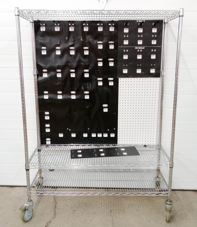 ROLLING CHROME WIRE SHELVING CART WITH PEGBOARD & BLACK HOOK DISPLAY PANELS N SCALE HO SCALE 3 TIER INV 263332273