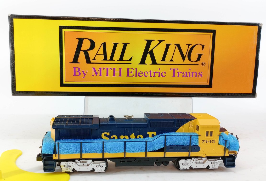 RAIL KING O GAUGE 30-2115-1 SANTA FE 7445 DASH-8 DIESEL LOCOMOTIVE W/ PROTO-SOUND, OB  INV 263390238