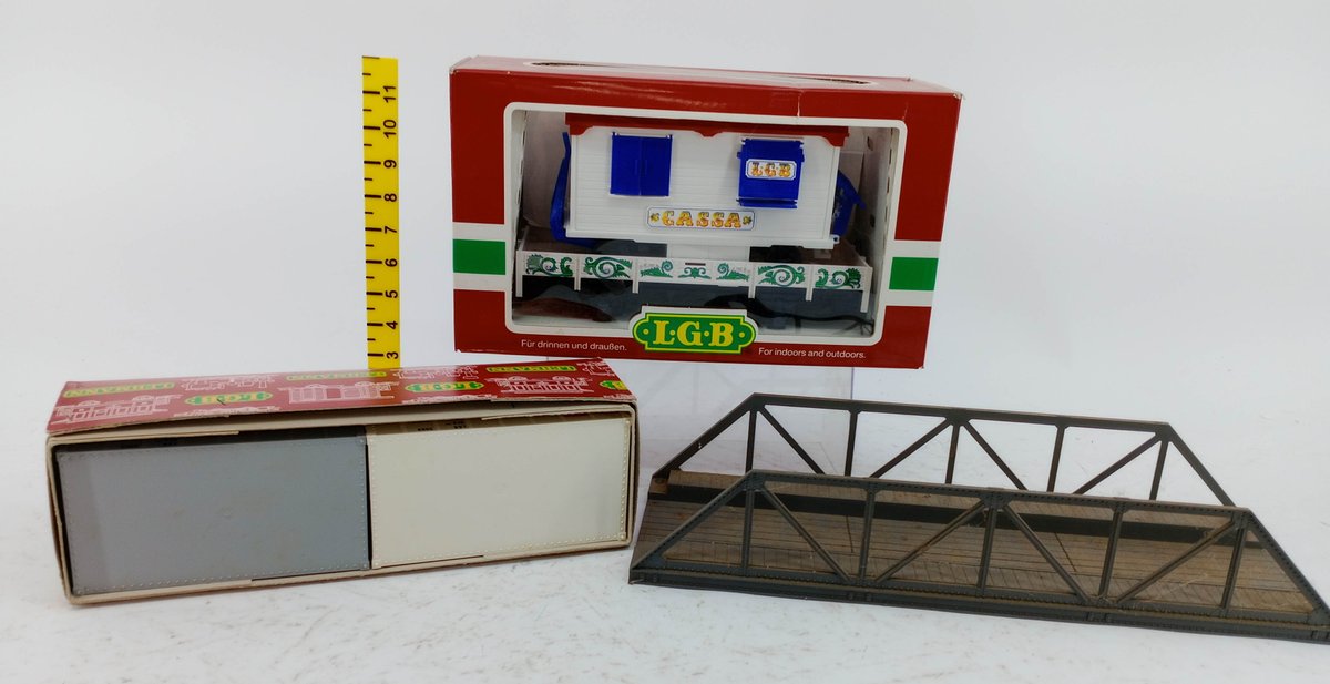 LGB G GAUGE 41370 CASSA TICKET WAGON, 4069/1 2 CONTAINERS & TRUSS BRIDGE, 2 OBS  INV 263390272