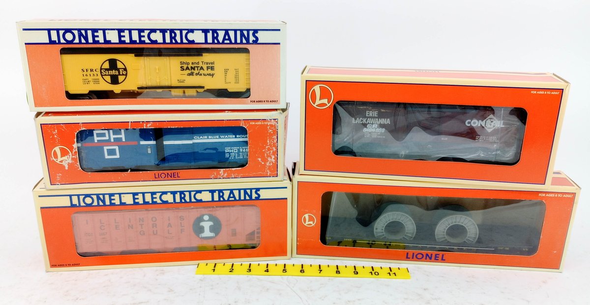 5 LIONEL O GAUGE SANTA FE, PHO, IC, ERIE LACKAWANNA & C&O FREIGHT CARS, 5 OBS  INV 263390340