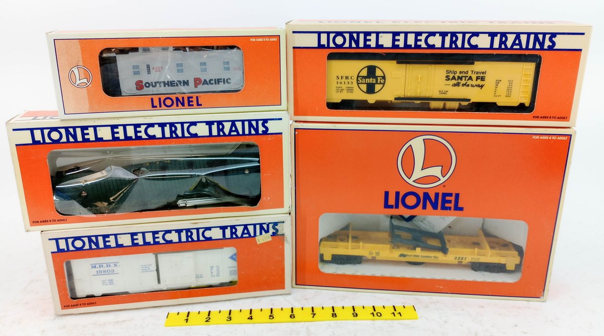 5 LIONEL O GAUGE SOUTHERN PACIFIC CABOOSE, SANTA FE REEFER, READING ICE CAR & MORE, 5 OBS  INV 263390342