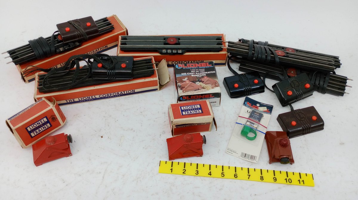 LIONEL O GAUGE UCS REMOTE CONTROL TRACKS & 260 ILLUMINATED BUMPERS, SOME OBS  INV 263390366