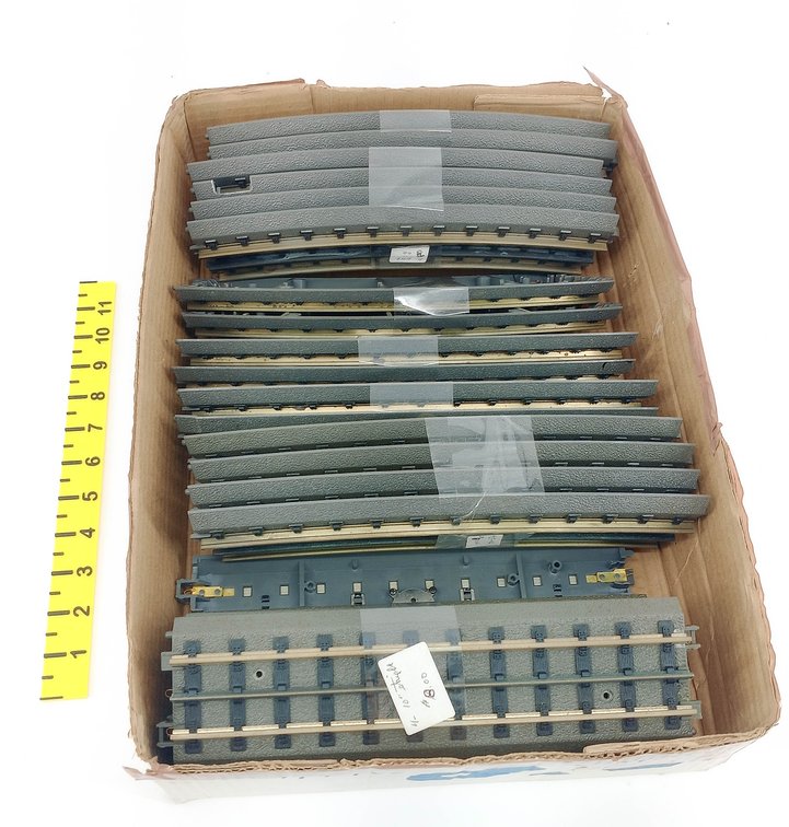 ASSORTED MTH REALTRAX O GAUGE CURVED & STRAIGHT TRACK SECTIONS  INV 263390376