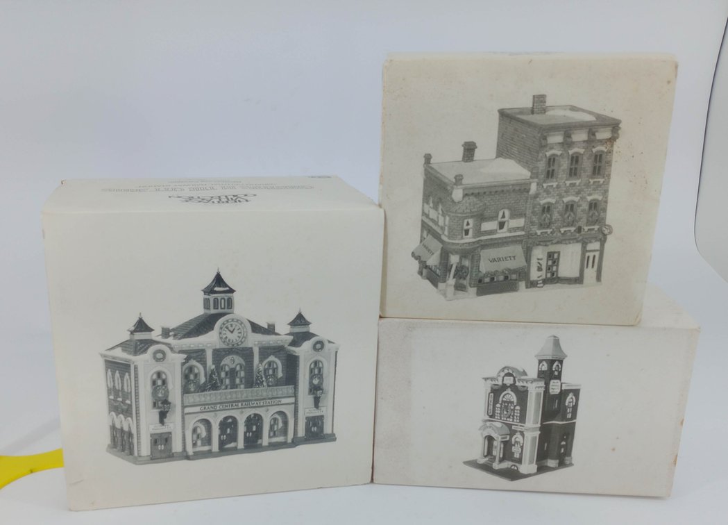 3 DEPARTMENT 56 HERITAGE VILLAGE CHRISTMAS IN THE CITY PORCELAIN BUILDINGS RAILWAY STATION ARTS ACADEMY 3 OB  INV 263390378