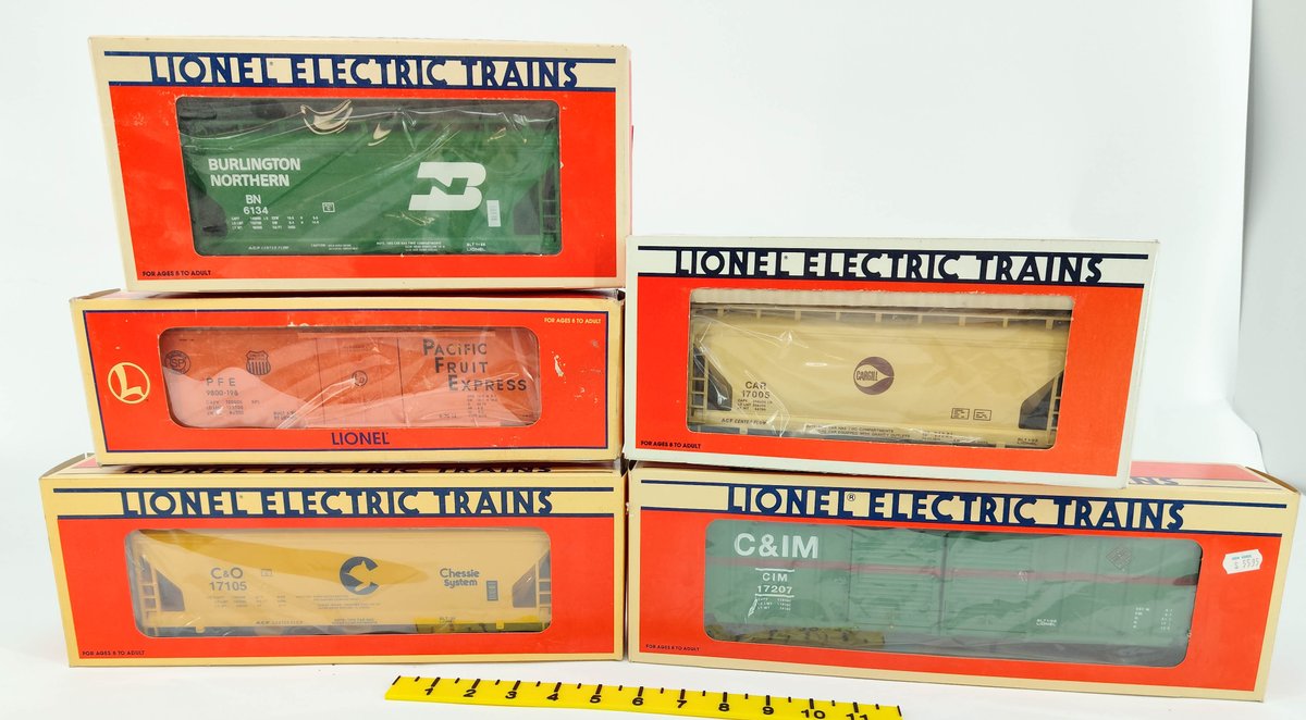 5 LIONEL O GAUGE BN, C&O, CARGILL, C&IM & PFE HOPPERS, BOXCARS & REEFER, 5 OBS  INV 263390407