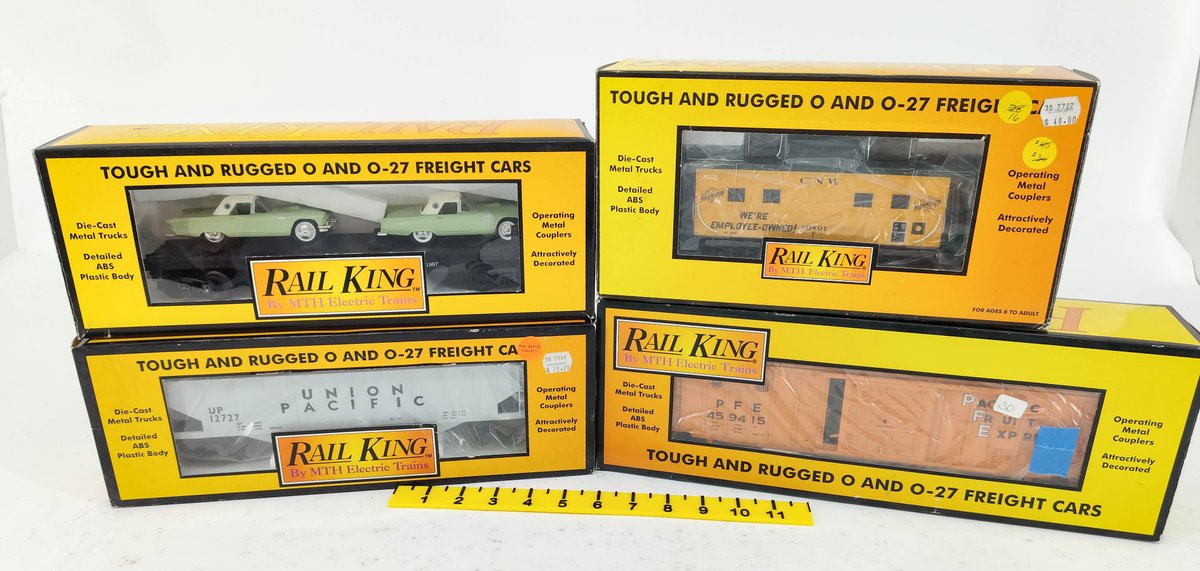 4 RAIL KING MTH O GAUGE FREIGHT CARS UP, PFE, CNW & T-BIRD AUTO TRANSPORT, 4 OBS  INV 263390435
