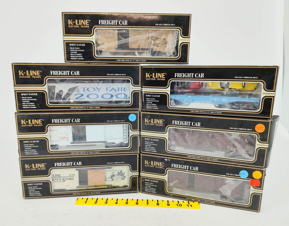 7 K-LINE O GAUGE FREIGHT CARS WP STOCK CARS, GREAT NORTHERN FLAT CAR W/ T-BIRDS & BOXCARS, 7 OBS  INV 263390444