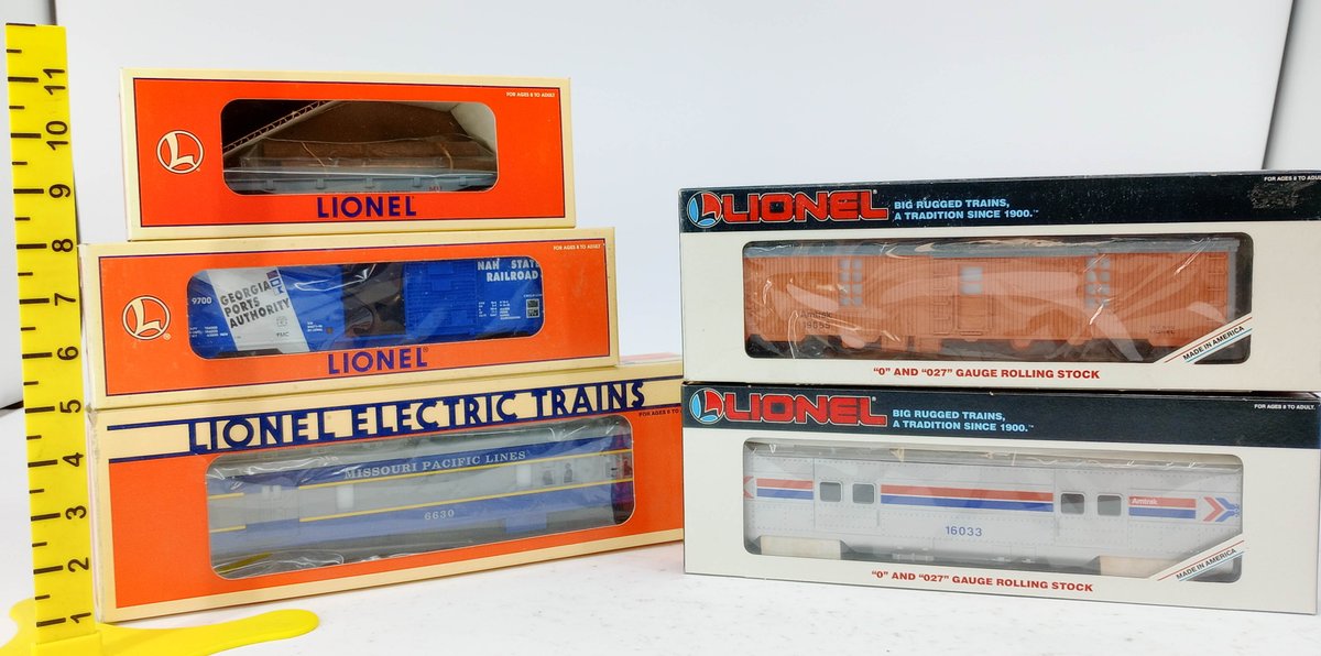 5 LIONEL O GAUGE AMTRAK, MISSOURI PACIFIC, SAVANNAH STATE DOCKS & FLATCAR CARS, 5 OBS  INV 263390477