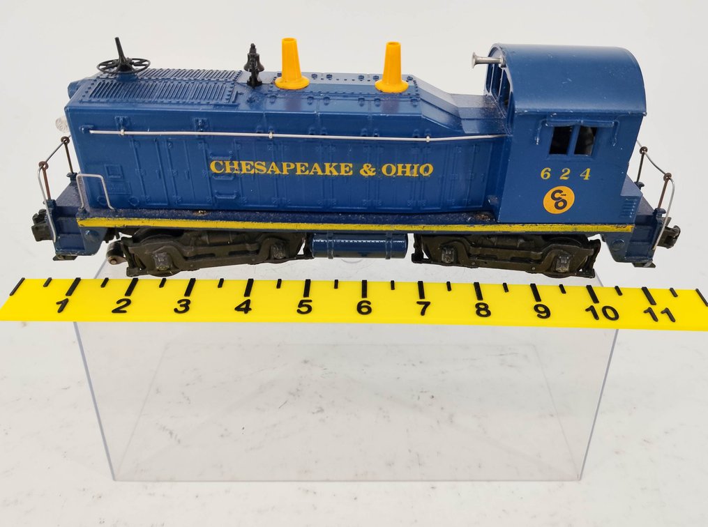 LIONELO GAUGE  CHESAPEAKE & OHIO 624 NW2 SWITCHER DIESEL LOCOMOTIVE  INV 263390491