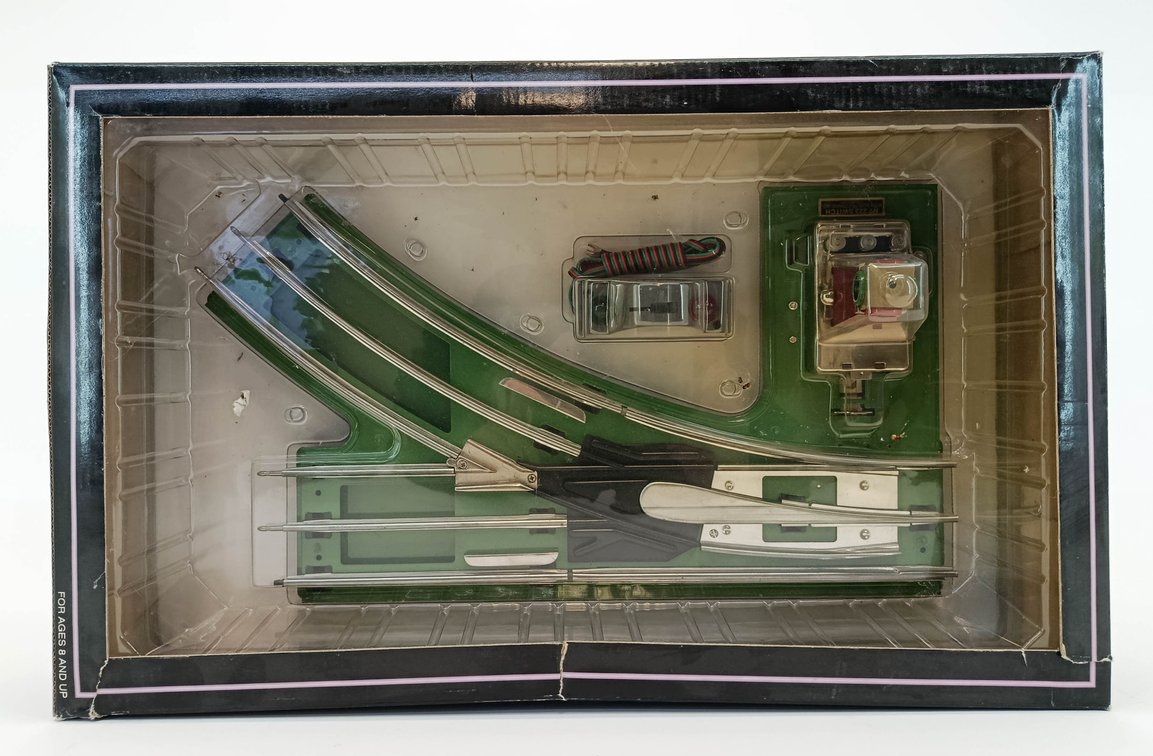 MTH TINPLATE TRADITIONS 10-4001 STANDARD GAUGE REGULAR RIGHT SWITCH, OB  INV 263410081