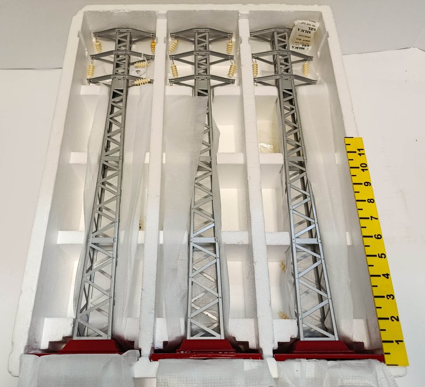 3 MTH 1043 NO 94 HIGH-TENSION TOWERS, RED BASE & SILVER, STD GAUGE, OB  INV 263410088