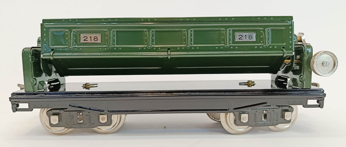 MTH 218 DARK GREEN & NICKEL STANDARD GAUGE DUMP CAR, OB  INV 263410138