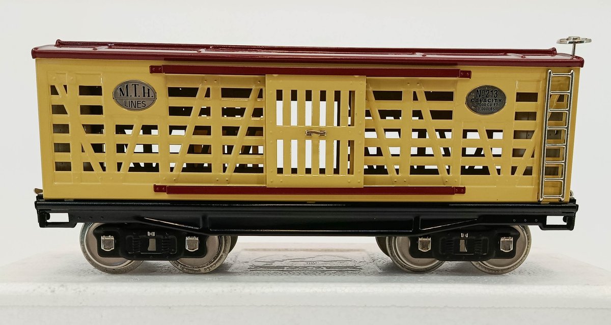 MTH 213 STANDARD GAUGE STOCK CAR, CREAM & MAROON  INV 263410148