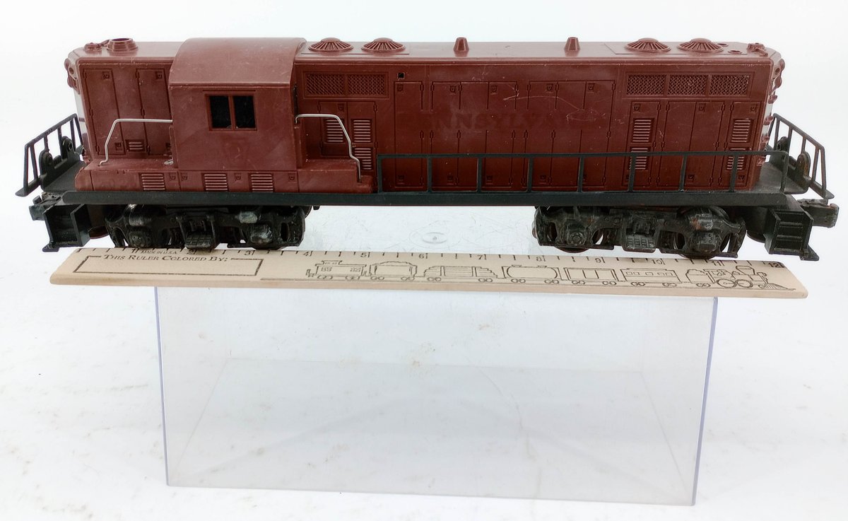LIONEL O GAUGE BROWN GP7 DIESEL LOCOMOTIVE  INV 260390040