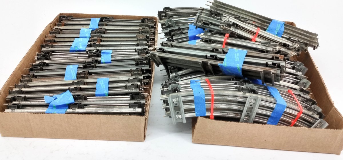 ASSORTED LIONEL O GAUGE STRAIGHT & CURVED TRACK SECTIONS  INV 260390050