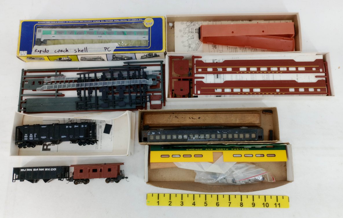 ASSORTED HO PASSENGER & FREIGHT CAR KITS AHM H&R ROBIN'S RAILS SOME OBS NNC  INV 262330091