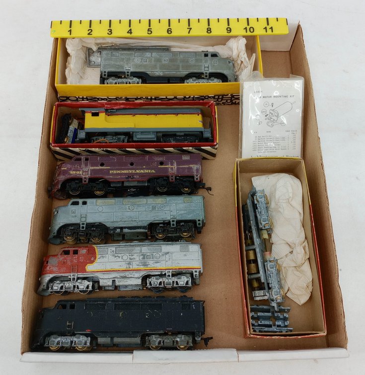 7 HO SCALE DIESEL LOCOMOTIVES & MOTOR KIT PARTS, 3 OBS NNC  INV 262330094