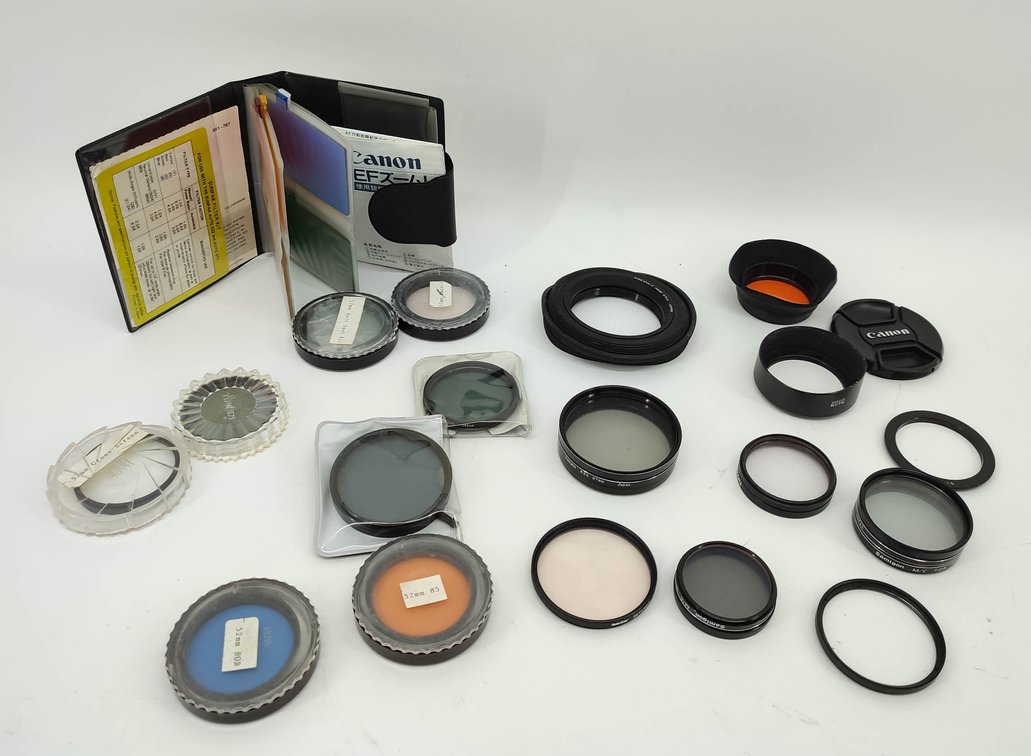 CAMERA ASSORTMENT OF CAMERA LENS FILTERS AND ACCESSORIES  INV 262380535