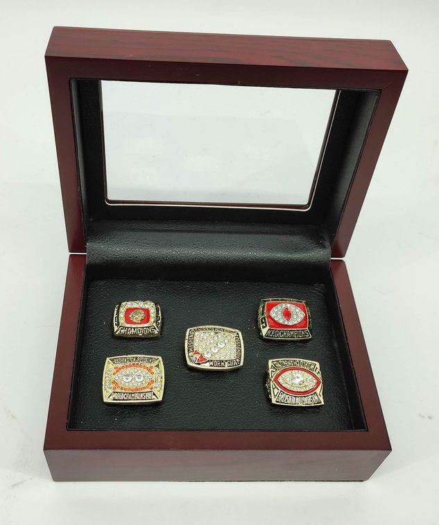 SET OF 5 RINGS IN SET REPLICA WASHINGTON REDSKINS CHAMPIONSHIP RING SET IN WOODEN PRESENTATION BOX  INV 262380541