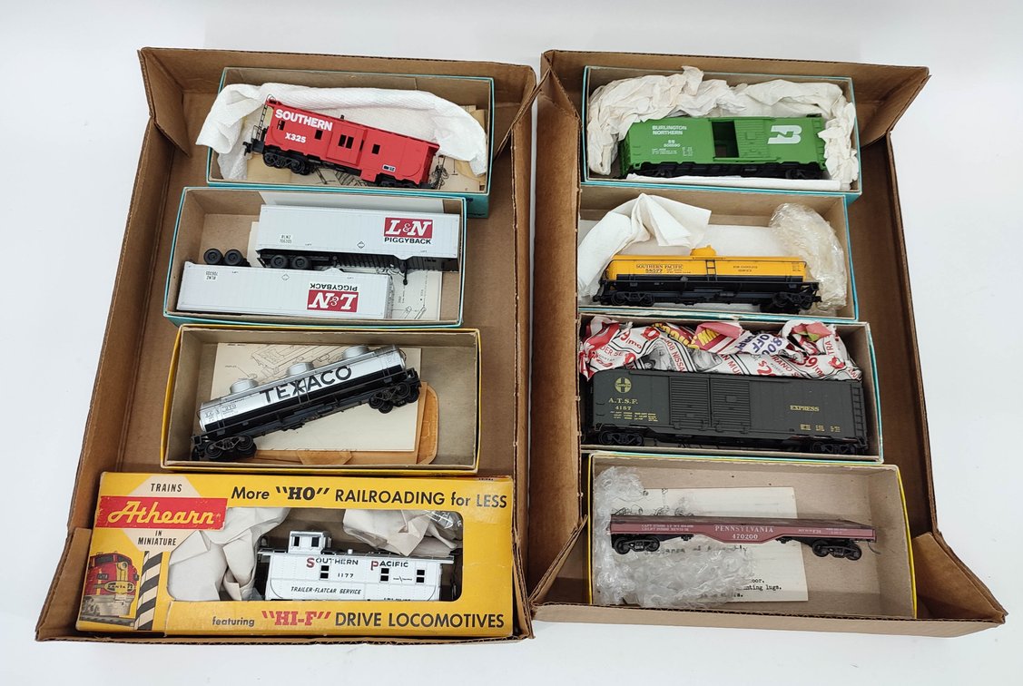 HO GAUGE 8 ATHEARN TRAIN CARS MIXED LOT  INV 262380556