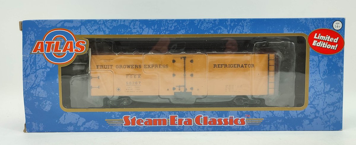ATLAS O SCALE FRUIT GROWERS EXPRESS REEFER CAR RAOD 58267 #3004917S-3 2- RAIL OB  INV 262380586