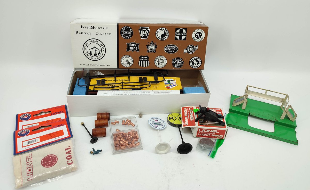O SCALE MIXED LOT INTERMOUTAIN RAILWAY MODEL #4548 OB, 1-LIONEL BUMPER, & COAL, MILK PLATFORM, ACCESSORIES  INV 262380616