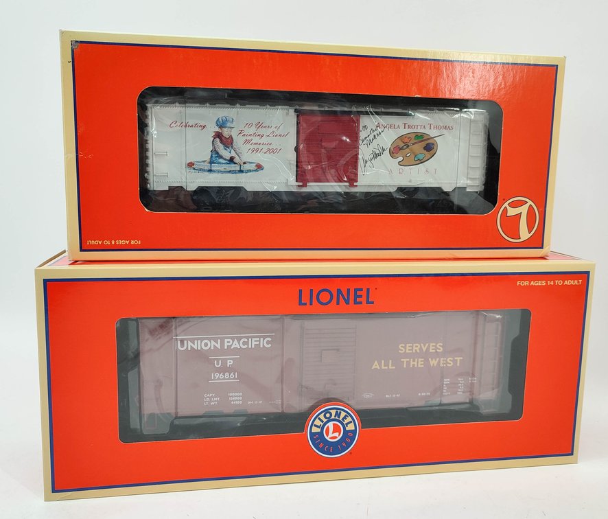 LIONEL 2 BOX CARS UNION PACIFIC 2326710 & 10TH YEAR OF PAINTING LIONEL MEMORIES 1991-2001 ANGELA TROTTA THOMAS OBS  INV 262380612