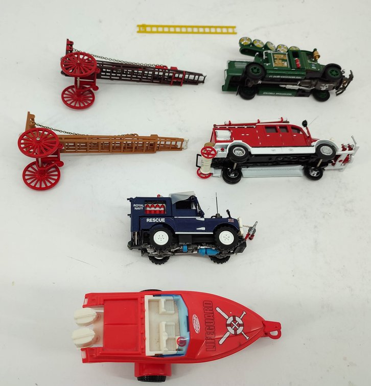 TOYS COLLECTION OF RESCUE THEMED TOY VEHICLES & EQUIPMENT MIXED  INV 262380619