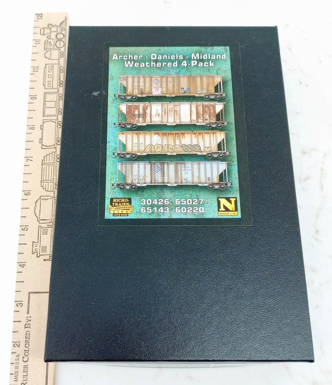 MICRO-TRAINS 993 05 028 ADM WEATHERED 4 PACK N SCALE HOPPERS, OB  INV 263331209