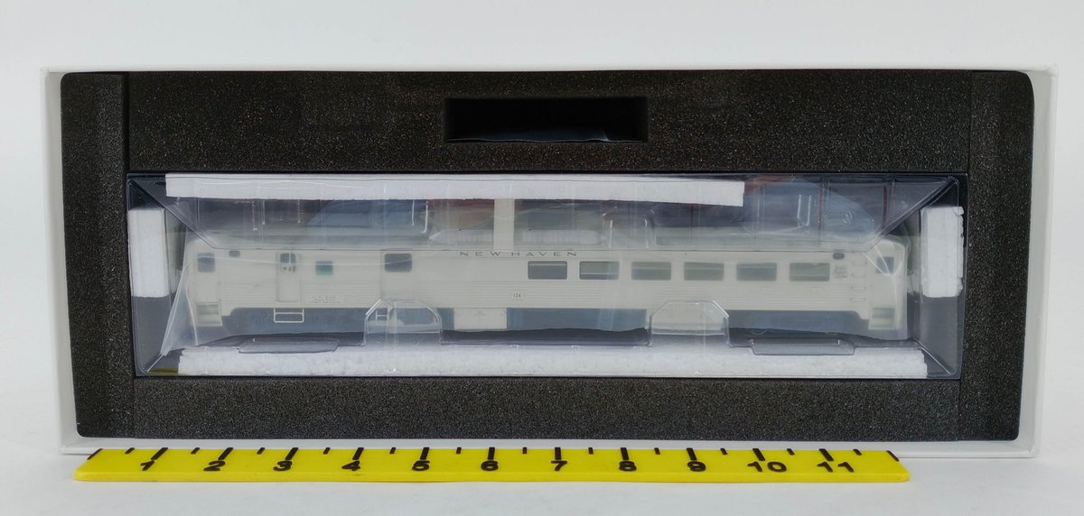 RAPIDO 16635 NEW HAVEN BUDD RDC-3 DCC/SOUND RAIL DIESEL CAR #126, OB  INV 263331241