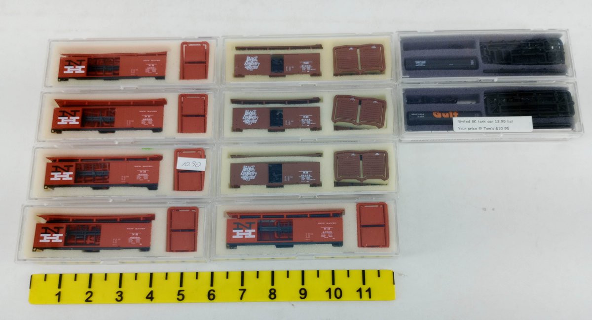 10 ASSORTED N SCALE NEW HAVEN BOXCARS, STOCK CARS & GULF TANK CAR KITS, 10 OBS NNC  INV 263331325