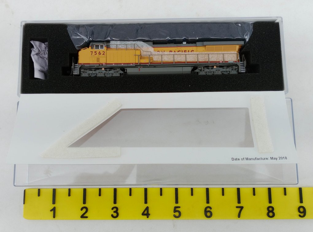 BROADWAY LIMITED 3753 UP 7562 GE AC6000 LOCOMOTIVE, N SCALE, OB  INV 263331344
