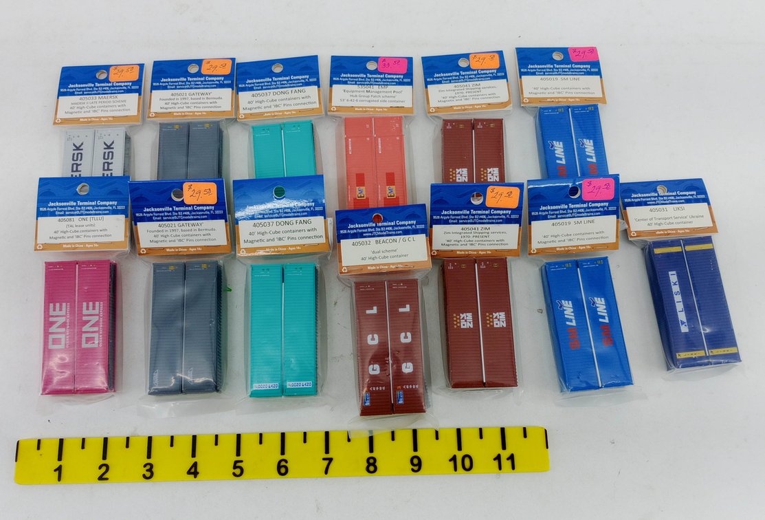 ASSORTED JACKSONVILLE TERMINAL CO N SCALE 40FT HIGH-CUBE CONTAINERS, SEALED PACKAGES  INV 263331356