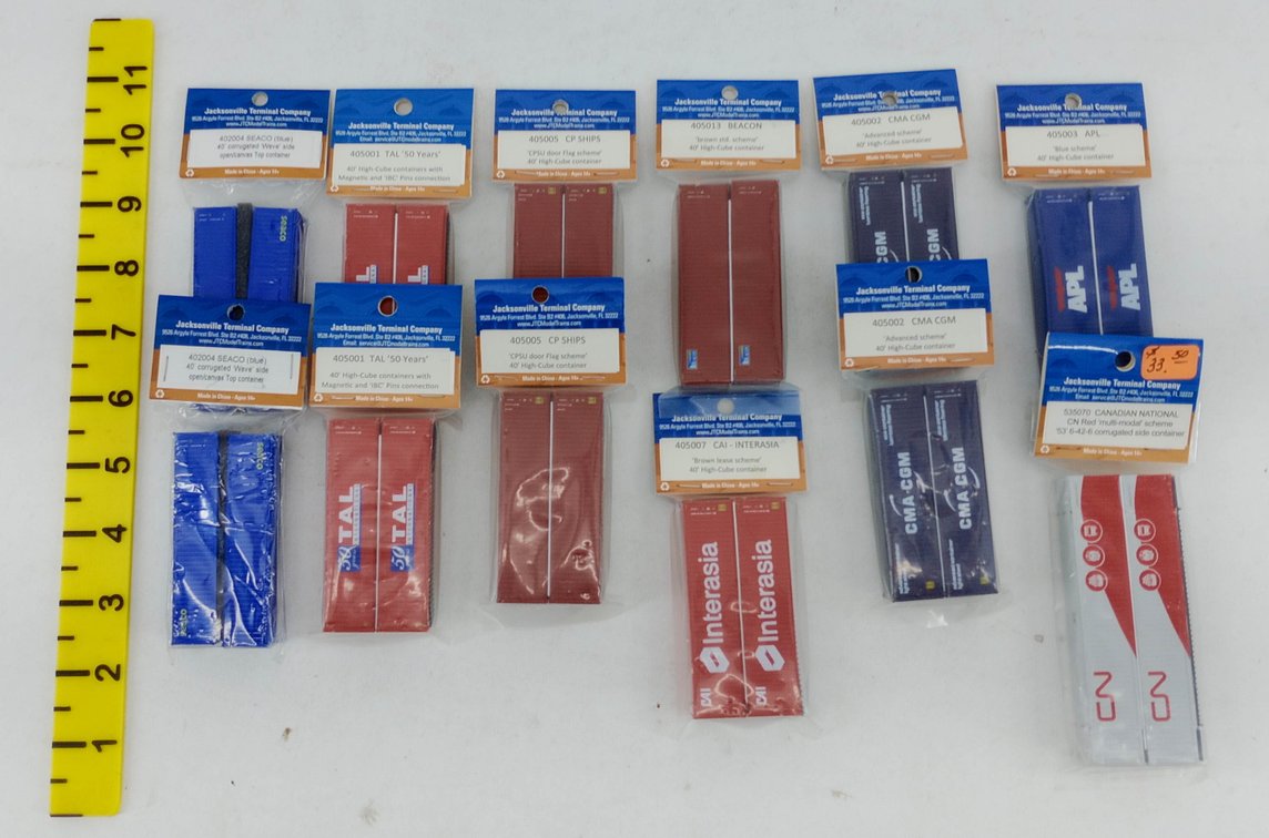 JACKSONVILLE TERMINAL CO N SCALE ASSORTED 40FT & 53FT CONTAINERS SEACO TAL CMA CGM APL CN, SEALED PACKAGES  INV 263331360