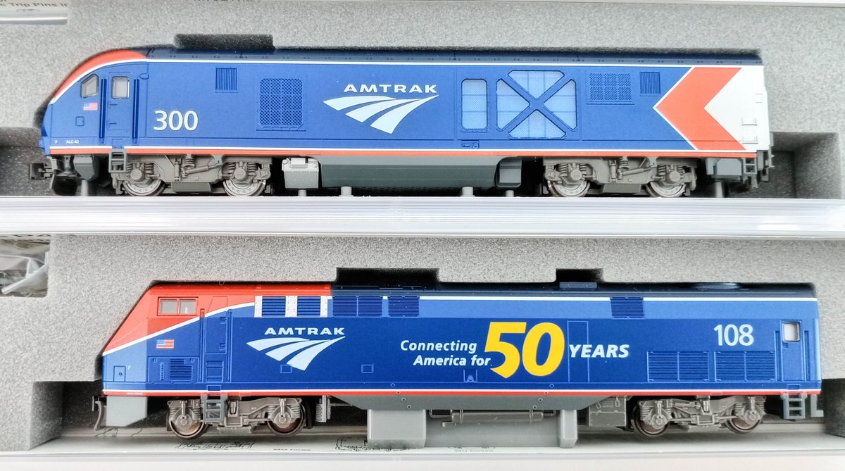 2 KATO N SCALE 176-6051 & 176-6037 AMTRAK PHASE VI LOCOMOTIVES, 2 OBS  INV 263331407