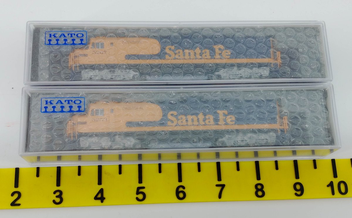 2 KATO N SCALE 176-9212 & 176-9213 SANTA FE SDP40F LOCOMOTIVES, 2 OBS  INV 263331435