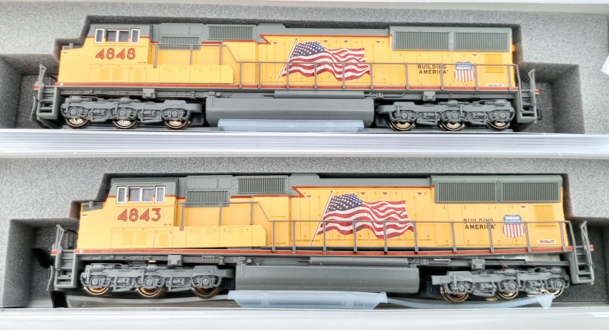 2 KATO N SCALE 176-8609-LS & 176-8610-LS UNION PACIFIC SD70M LOCOMOTIVES W/ SOUND, 2 OBS  INV 263331437