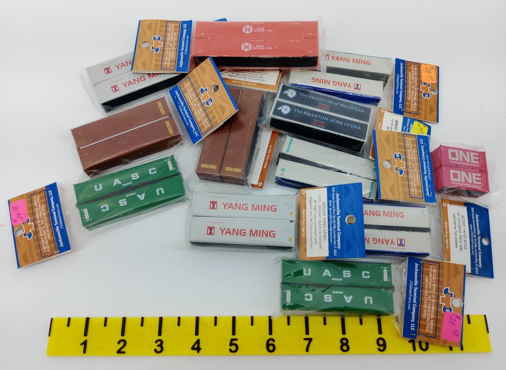 JTC N SCALE ASSORTED SHIPPING CONTAINERS YANG MING UASC ONE HUB GROUP 10 PACKAGES  INV 263331446
