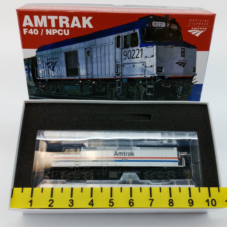 RAPIDO HO SCALE 83504 AMTRAK PHASE III F40PH DIESEL LOCOMOTIVE #210 DC/DCC/SOUND, OB  INV 263331458