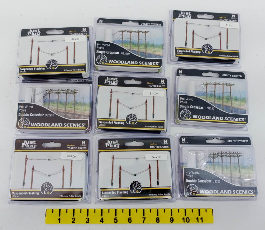ASSORTED WOODLAND SCENICS N SCALE TRAFFIC LIGHTS & PRE-WIRED UTILITY POLES, 9 OBS  INV 263331486