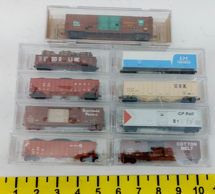 9 MICRO-TRAINS N SCALE FREIGHT CARS PENN CENTRAL SOO LINE CSX CP RAIL CONRAIL, 9 OBS  INV 263331514