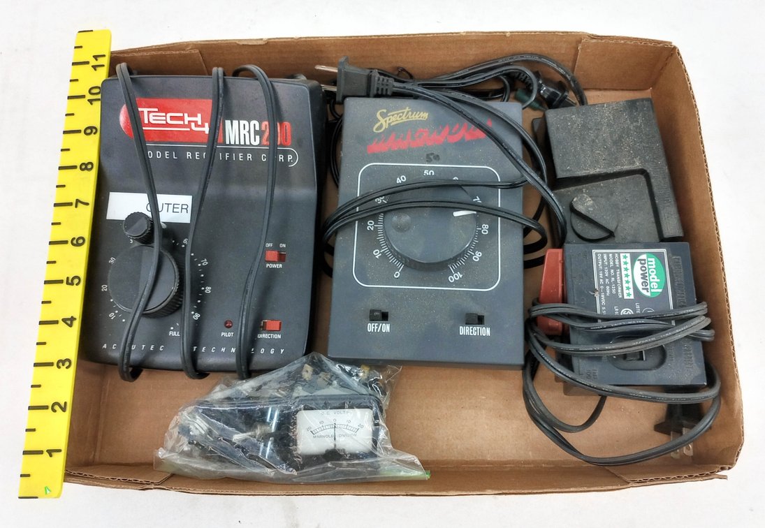 3 MODEL TRAIN POWER PACKS & METER, TECH 4 MRC 200, SPECTRUM, MODEL POWER  INV 263430010