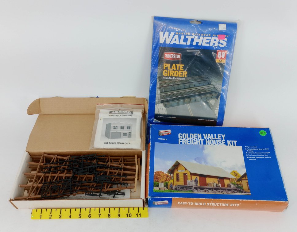 3 WALTHERS & CENTRAL VALLEY HO STRUCTURE KITS, PLATE GIRDER, FREIGHT HOUSE, TRUSS BRIDGE, SOME OBS NNC  INV 263430013