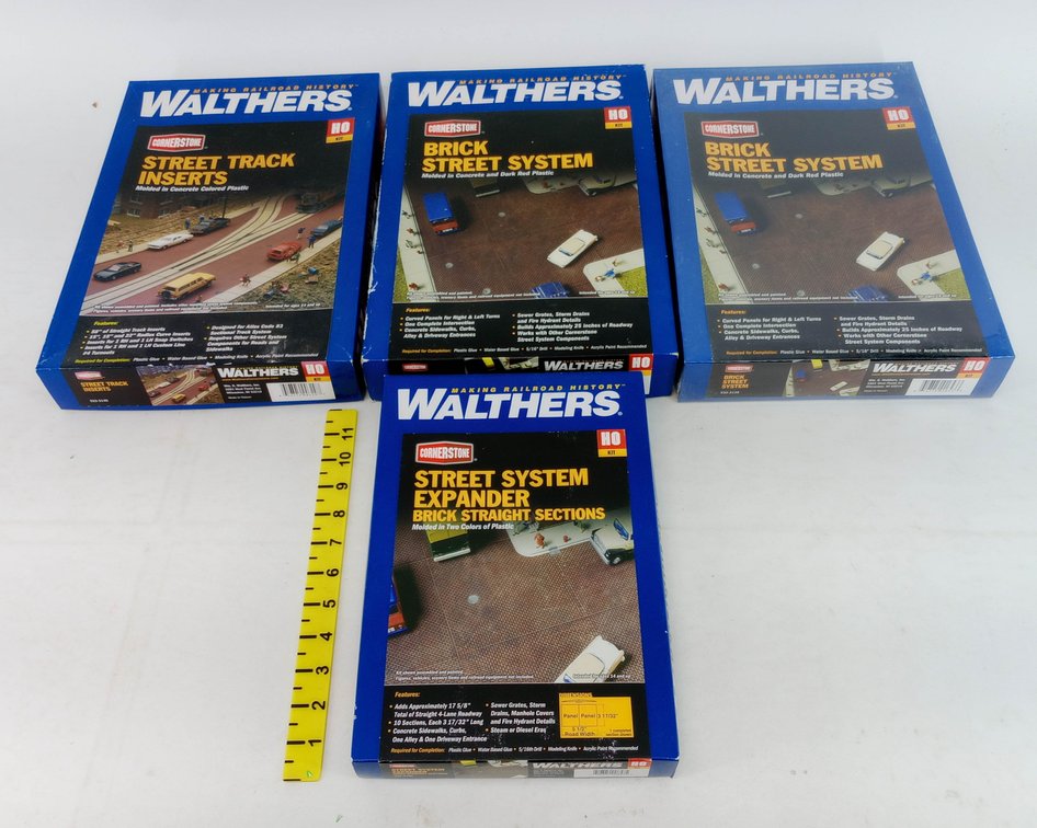 4 WALTHERS CORNERSTONE HO BRICK STREET SYSTEM & TRACK INSERTS KITS, 4 OBS NNC  INV 263430012